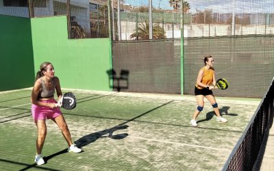 Maca y Adela empatan en el Torneo Americano Femenino de pádel