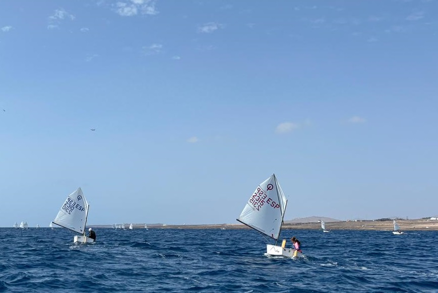 El equipo de Optimist completa el Campeonato de Canarias de Optimist