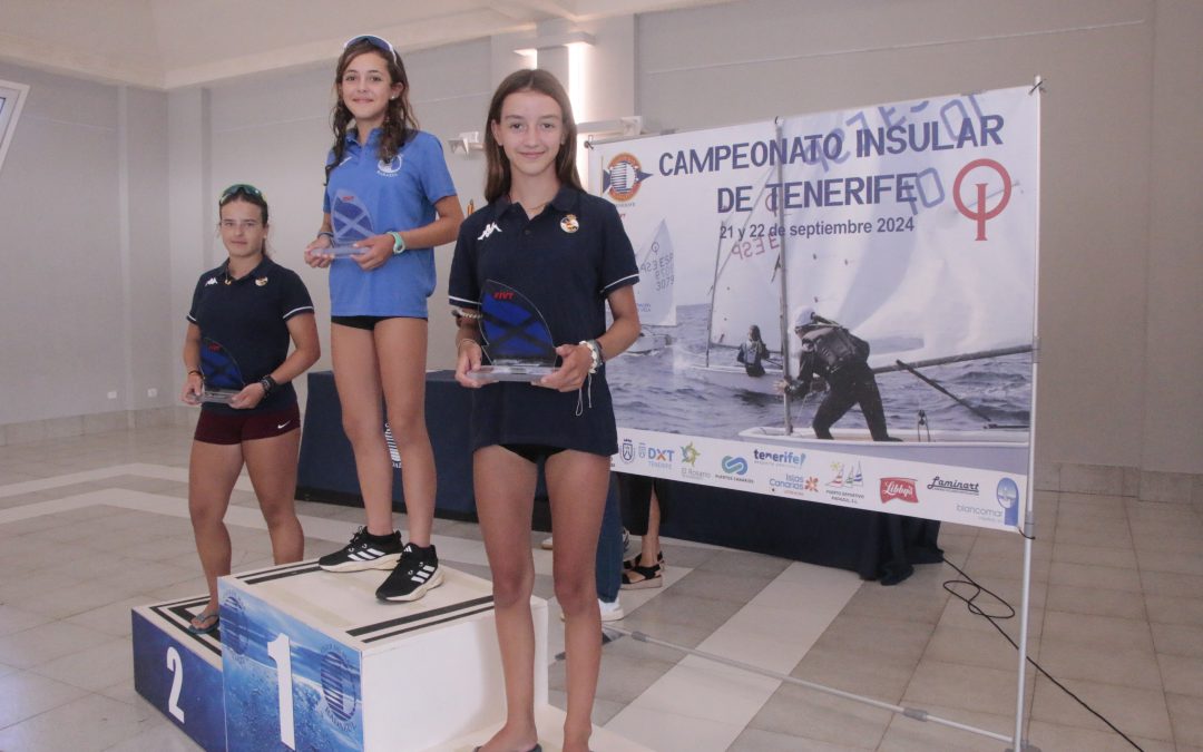 Julia Bazán y Ernesto Díaz, ganadores del Campeonato Insular de Optimist