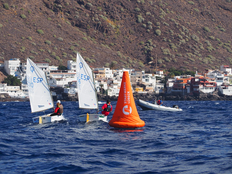 El Club de Mar Radazul acude a la Regata Internacional de Halloween