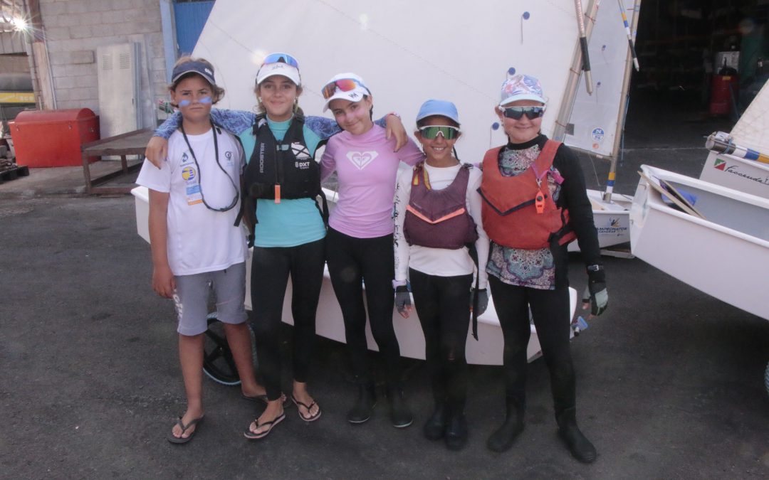El Grupo 1 de Optimist vuelve a la competición en la XI Regata Puertos de Tenerife-Autoridad Portuaria
