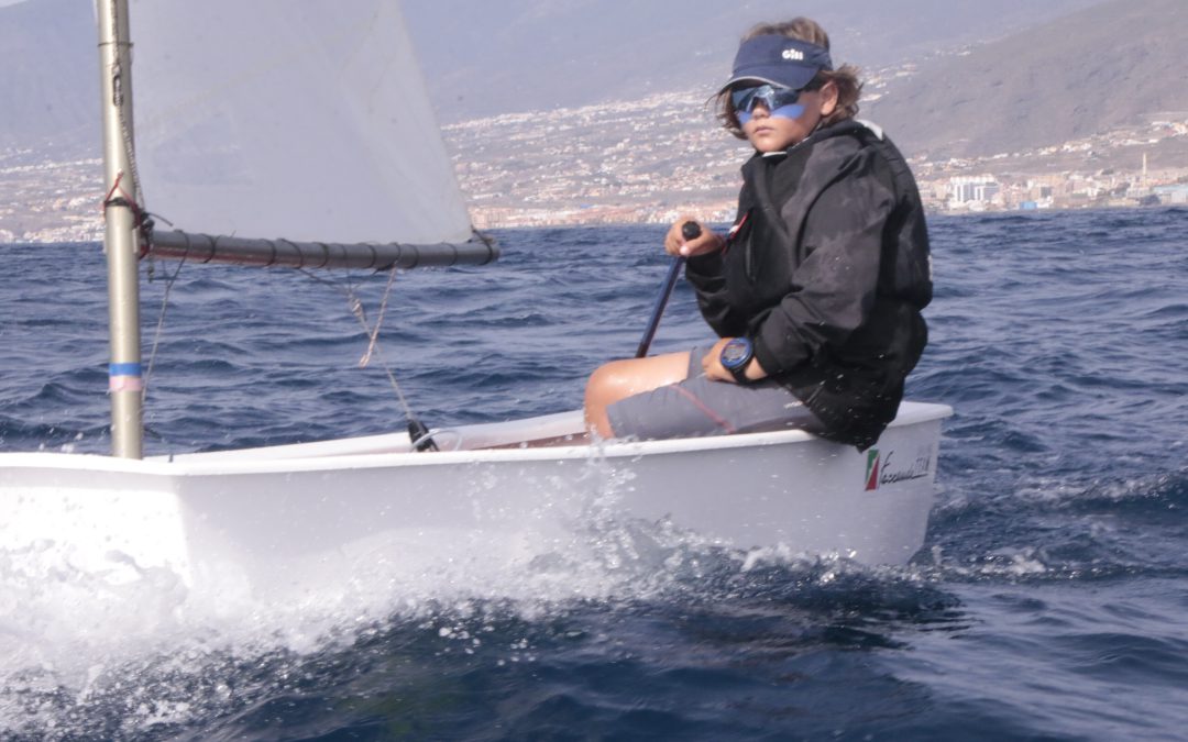 La Regata Internacional Las Teresitas, próximo reto del equipo de Optimist del Club de Mar Radazul