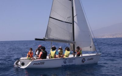 Llega al Club de Mar Radazul el Campamento de Actividades Náuticas de Semana Santa